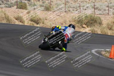 media/Apr-19-2025-AHRMA (Sat) [[3d98ca3309]]/Race/Group 8/Turn 4 part 2/